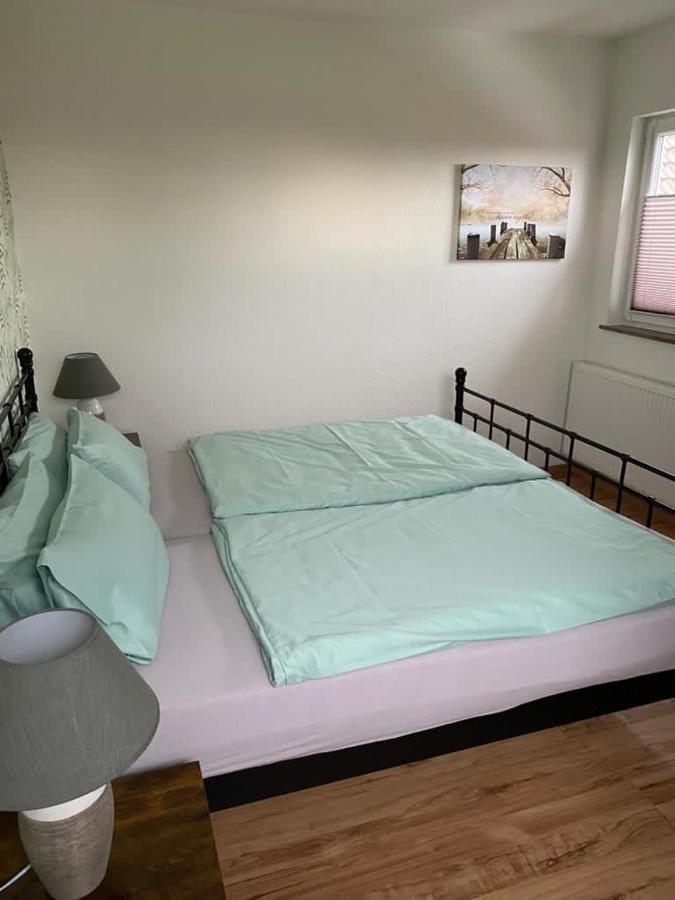 Familienfreundliche Ferienwohnung Anna Rollshausen Buitenkant foto