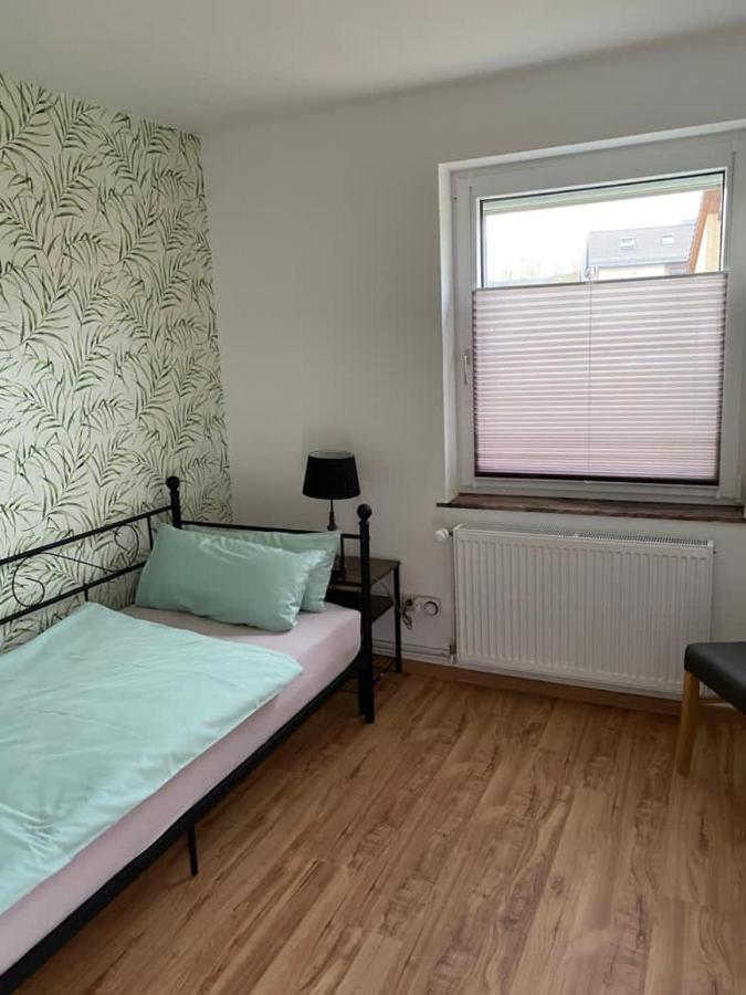 Familienfreundliche Ferienwohnung Anna Rollshausen Buitenkant foto