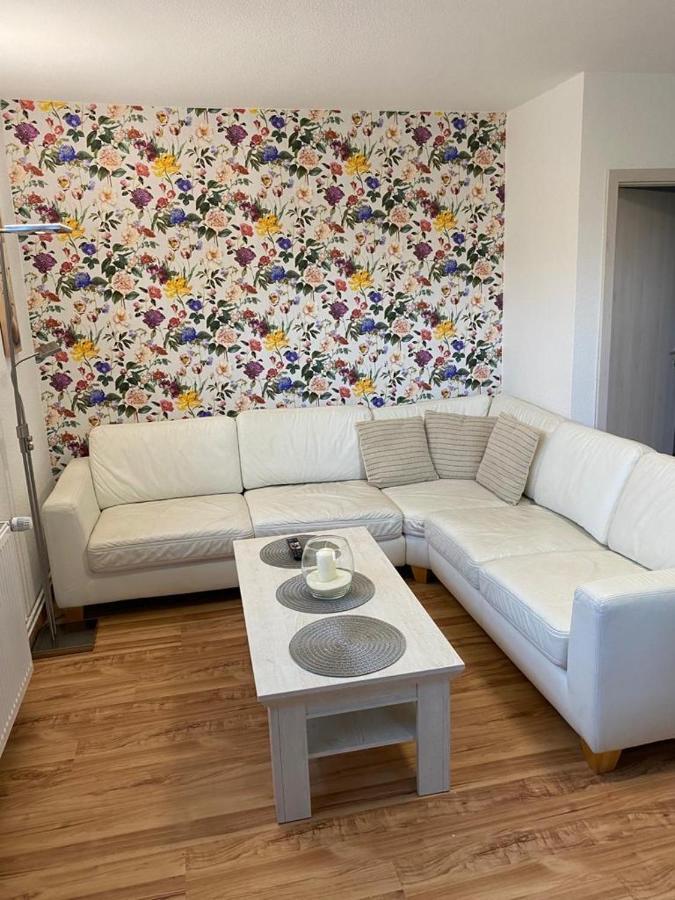 Familienfreundliche Ferienwohnung Anna Rollshausen Buitenkant foto