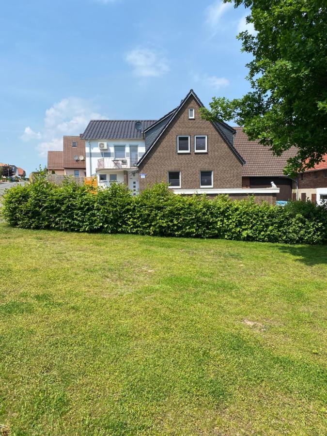 Familienfreundliche Ferienwohnung Anna Rollshausen Buitenkant foto